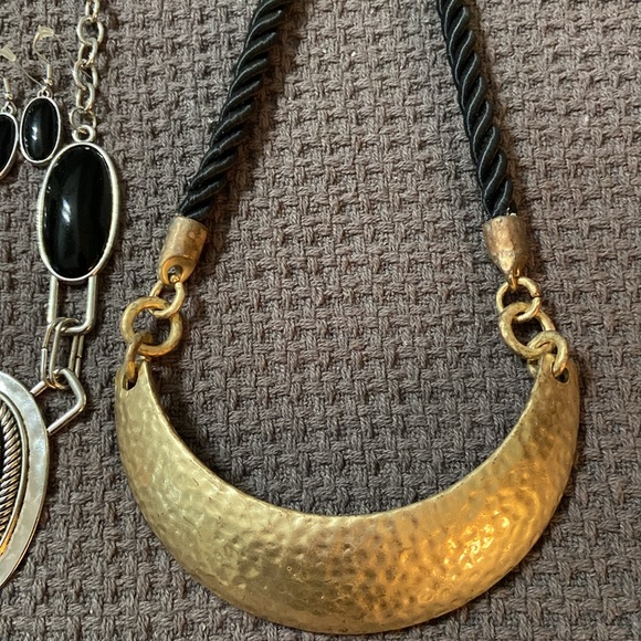 SET of THREE Necklaces - Picture 5 of 7